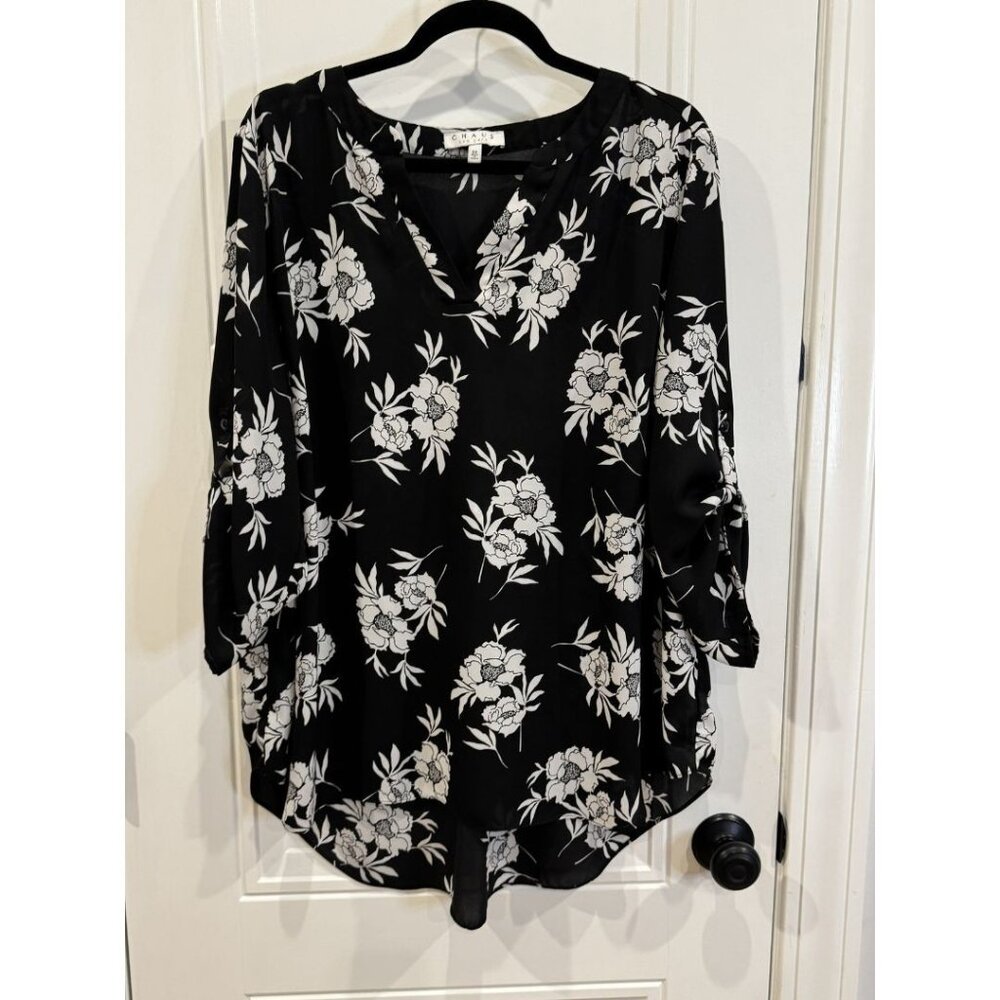 Chaus NY 2xl Black & White Floral Blouse Sheer Roll Tab Sleeves Boho EUC